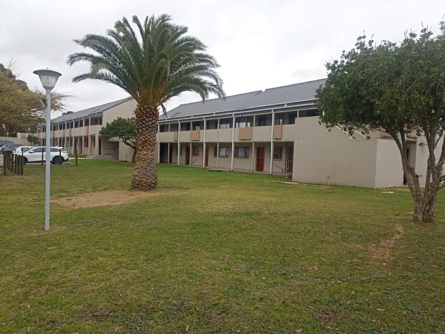 1 Bedroom Property for Sale in Heiderand Western Cape
